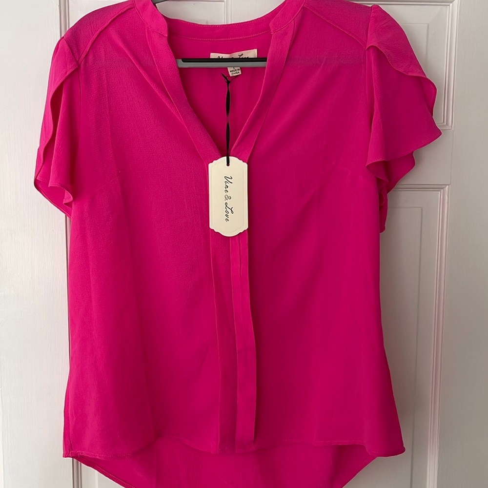 NWT hit pink short sleeve blouse with detail on arms